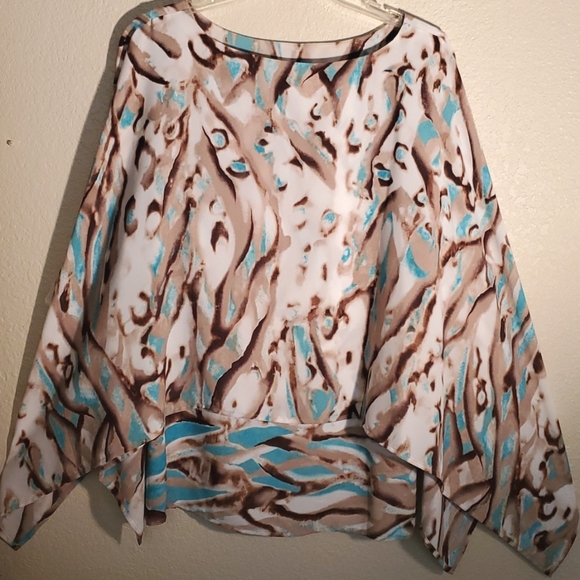 Travelers Tops - 🦋FLOWING LIGHT WEIGHT CAFTAN TOP SIZE 2 (10-12)🦋